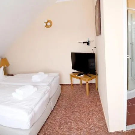 Am Uckersee 호텔 로퍼스도프