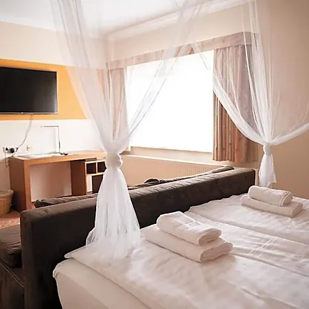 Hotel Am Uckersee Roepersdorf