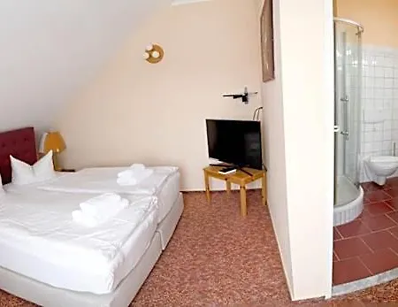 Am Uckersee 3* Roepersdorf