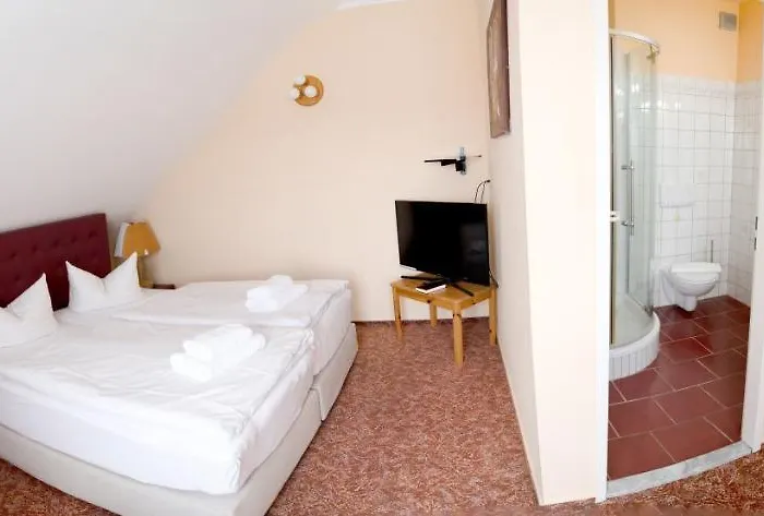 Am Uckersee Hotell Röpersdorf